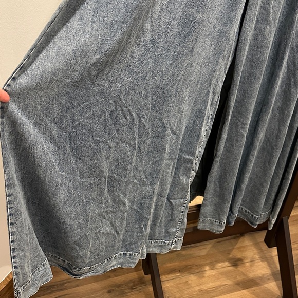 Wide leg pant - Picture 7 of 9